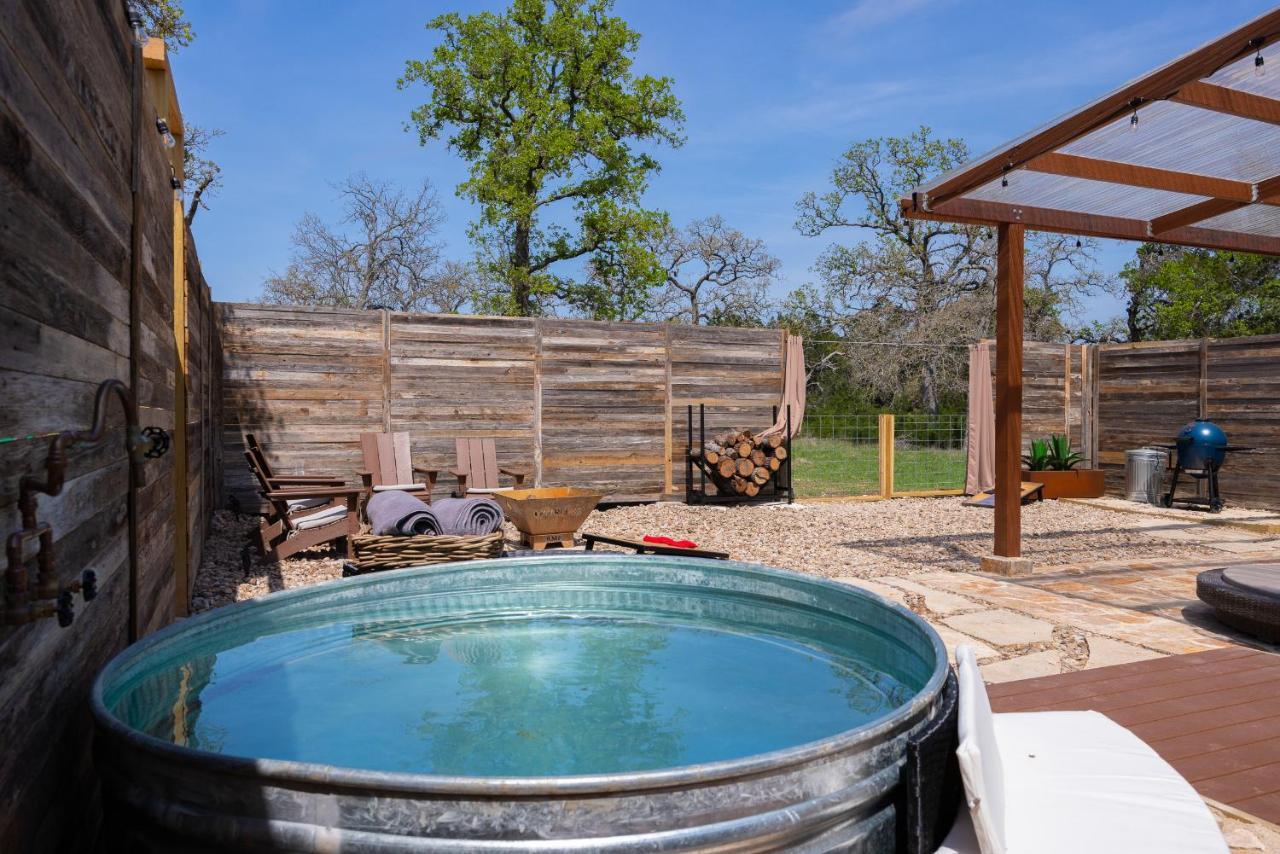 Romantic Tiny Luxury Retreat W Heated Pool, Sauna N Outdoor Shower In Wimberley 10 Acres Βίλα Εξωτερικό φωτογραφία