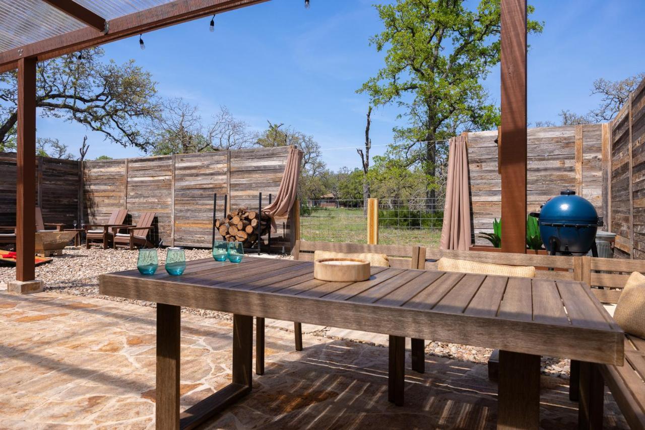 Romantic Tiny Luxury Retreat W Heated Pool, Sauna N Outdoor Shower In Wimberley 10 Acres Βίλα Εξωτερικό φωτογραφία